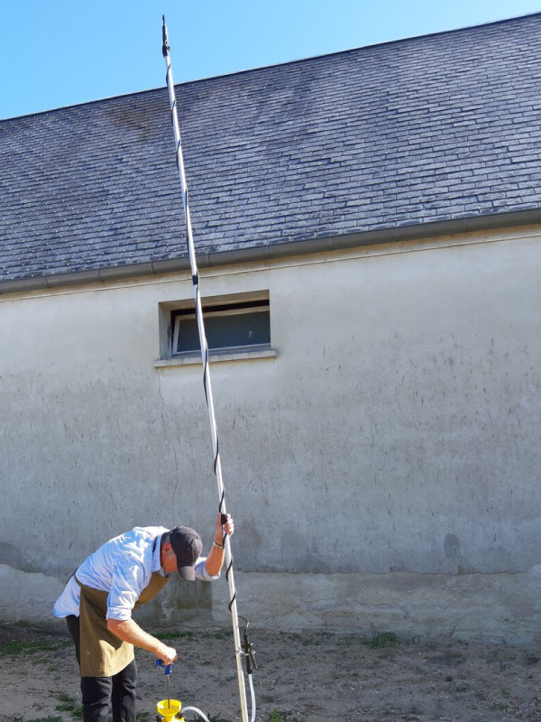 perche-telescopique-avec-passage-eau-lemonnier-4m-6m-8m-traitement-toiture-passage-eau